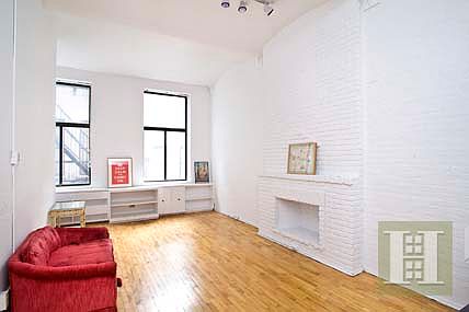 3rd image of 39 E 12th St APT 312
