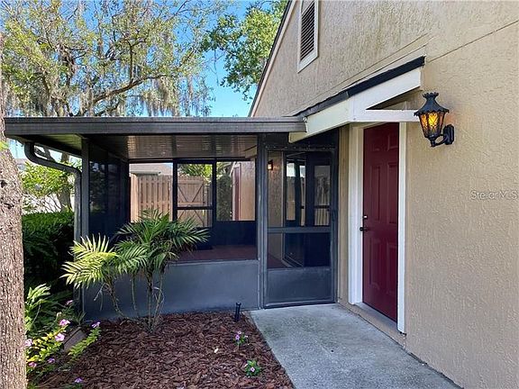 2nd image of 1461 Casa Park Cir