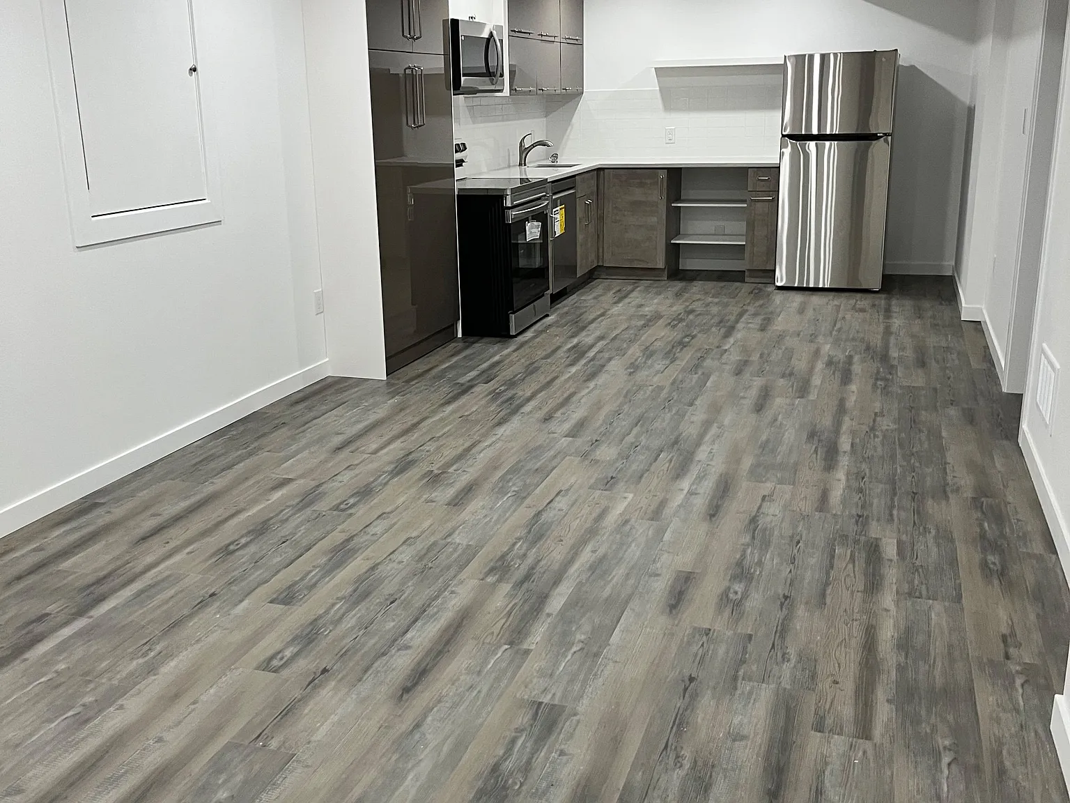 2 bed, $2,000 — Photo 4