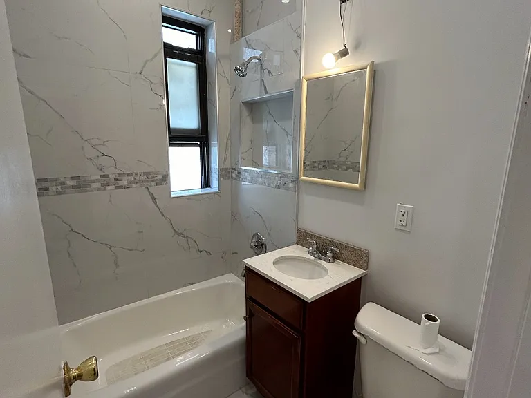30-50 30th St #4L — Photo 9