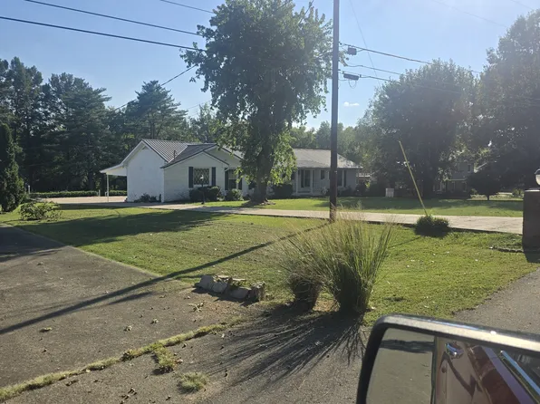 550 Drifting Cir W, Lebanon, TN 37087