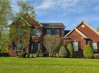 6249 Creekhaven Dr, East Amherst, NY 14051