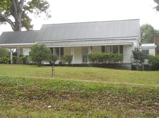 231 Glenn Carrie Rd, Hull, GA 30646