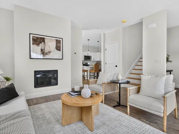 65 Wales St #A, Taunton, MA 02780