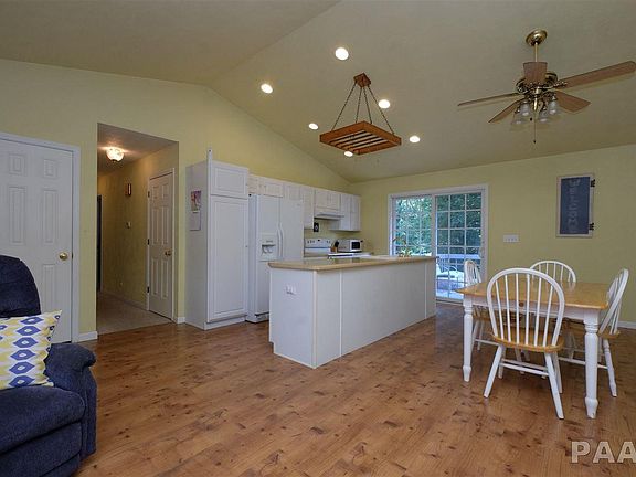 4th image of 618 N Clauson Ct