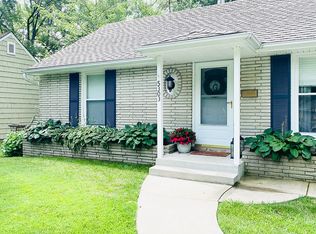 5303 W 71st Ter, Prairie Village, KS 66208