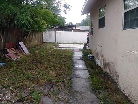 4th image of 5824 N Hale Ave