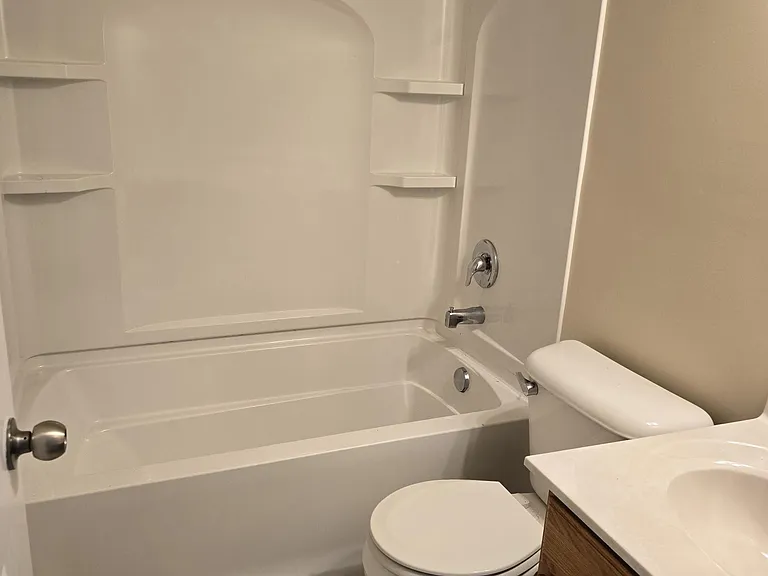 384 Rocky Pointe Ct — Photo 9