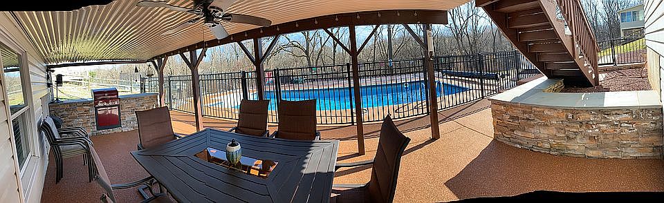 Back patio with BBQ / pool
