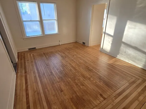 109 Milwaukee Avenue W., 109 Milwaukee Ave W #77100F09A, Fort Atkinson, WI 53538