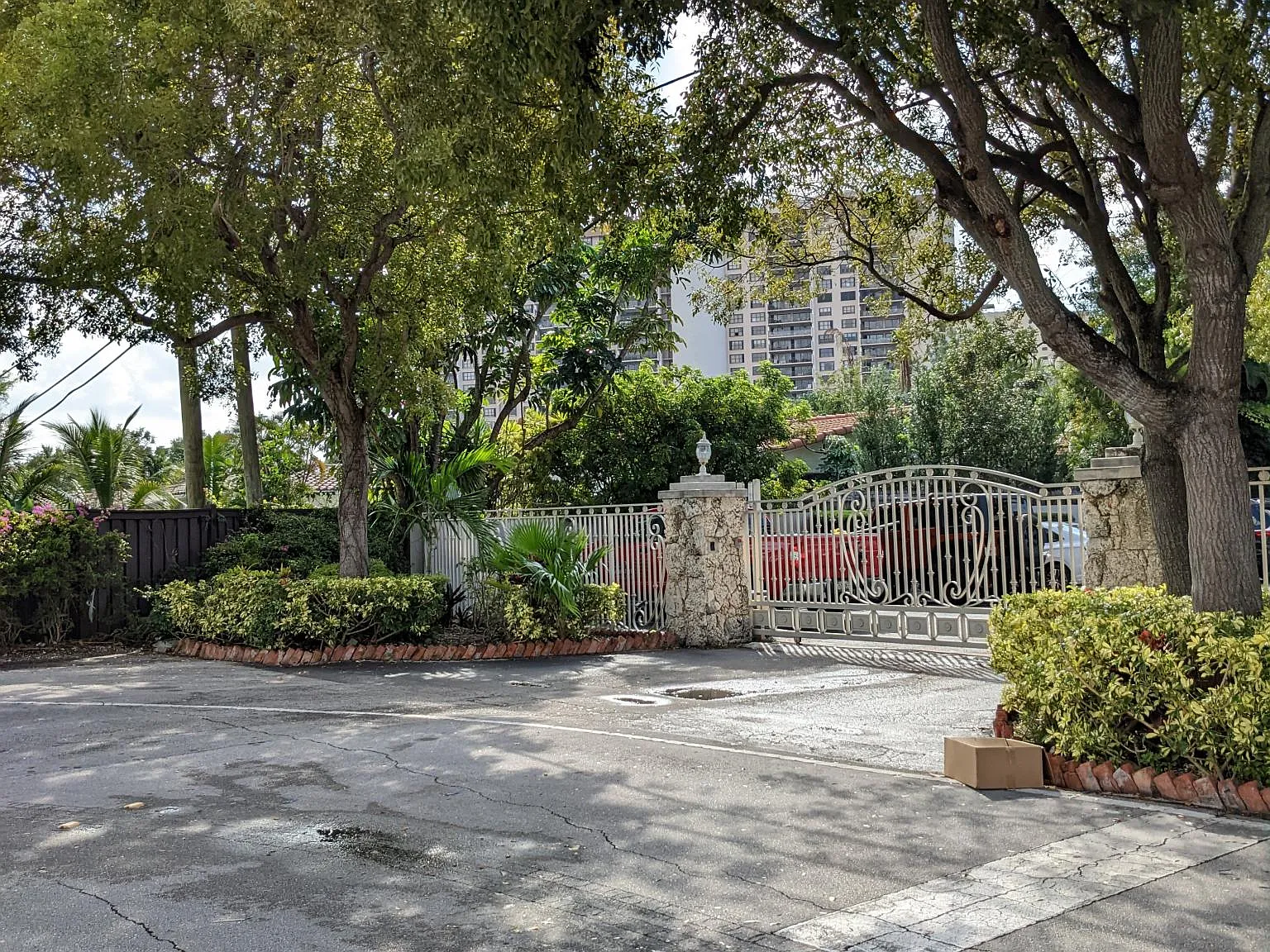 3 bed, 1176 sqft, $2,700 — Photo 1