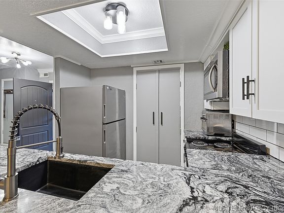 3rd image of 3380 W Washington St #14