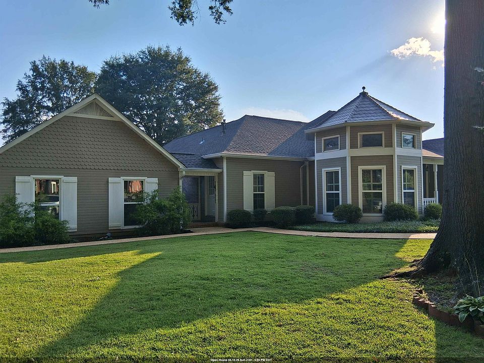 1st image of 117 Willow Oak Dr