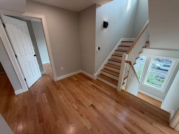 229 Foster St, Brighton, MA 02135