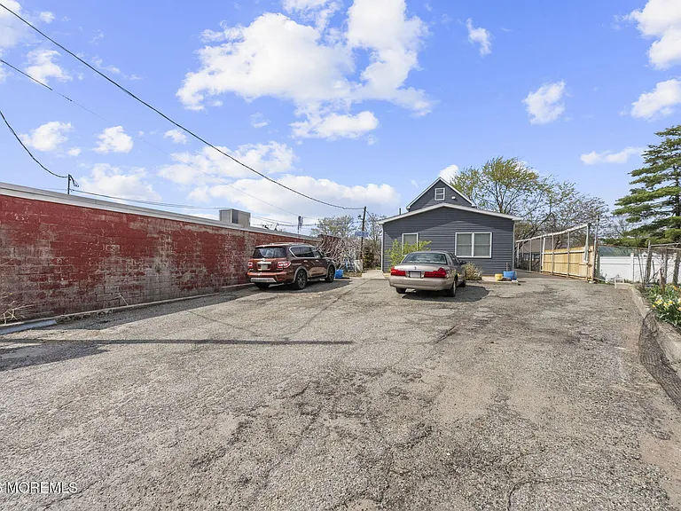 816 King Georges Rd #2 — Photo 15