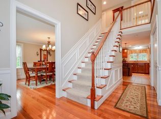 8 Forest St, Buzzards Bay, MA 02532