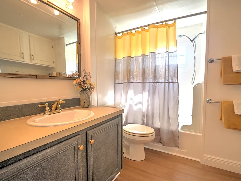 2064 Lady Lake Ln — Photo 14
