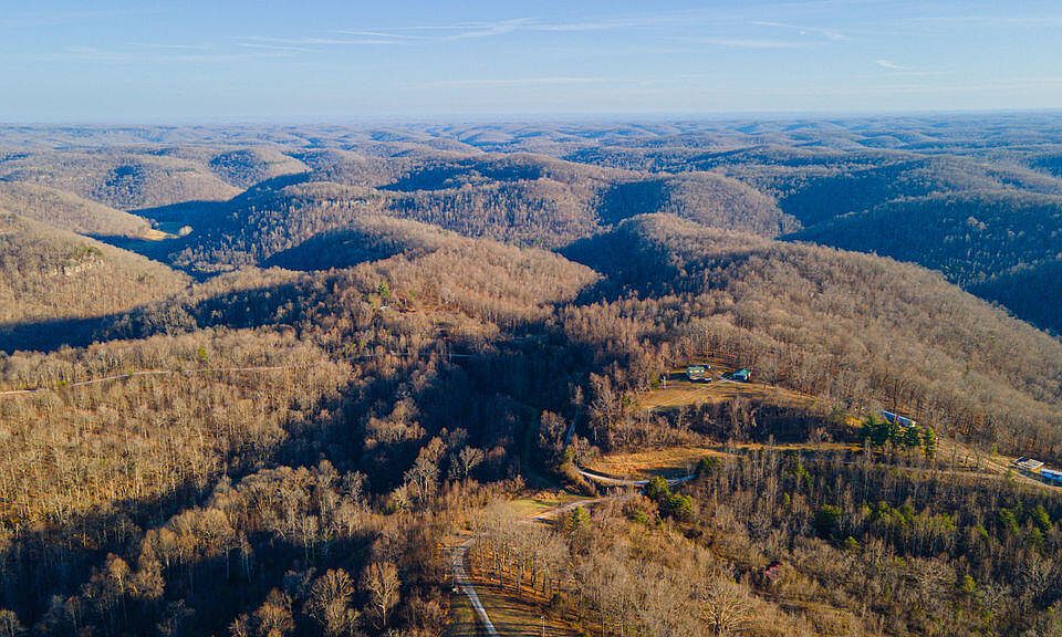 1st image of 250 Plowman Dunn Rd