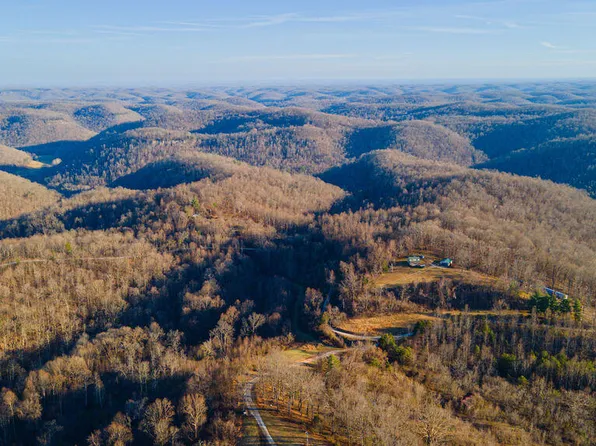 250 Plowman Dunn Rd, Irvine, KY 40336