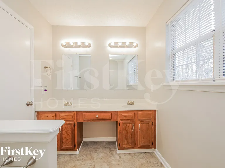 6904 Passeres Ct — Photo 13