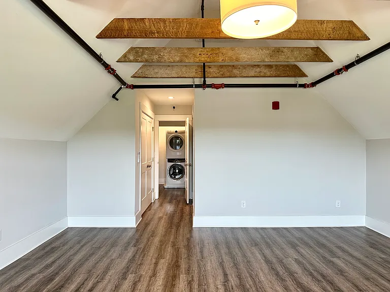 155 Ararat St #205 — Photo 8