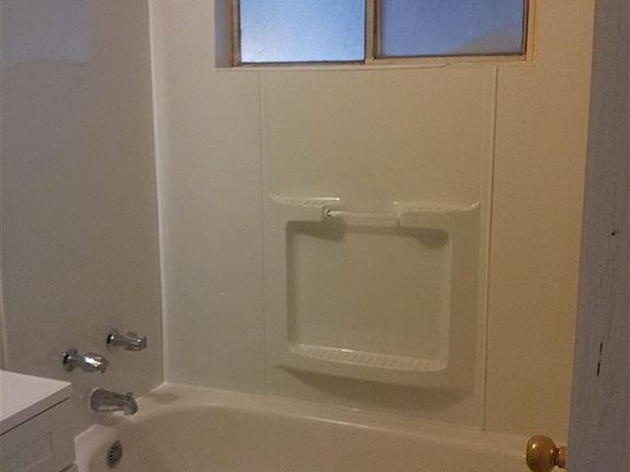 5th image of 27312 Parkwood Ave