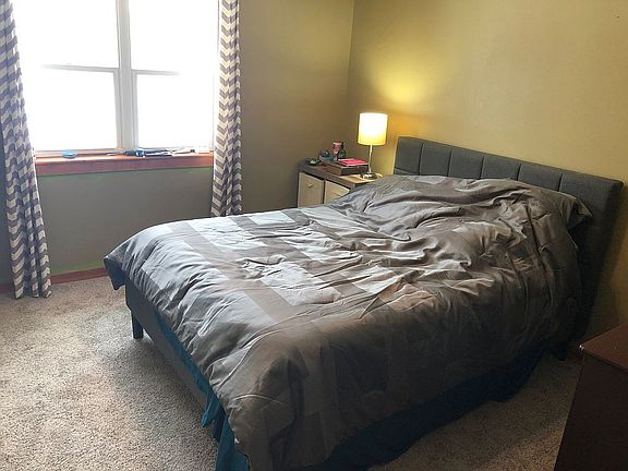 3rd image of 582 Eagles Nest Dr