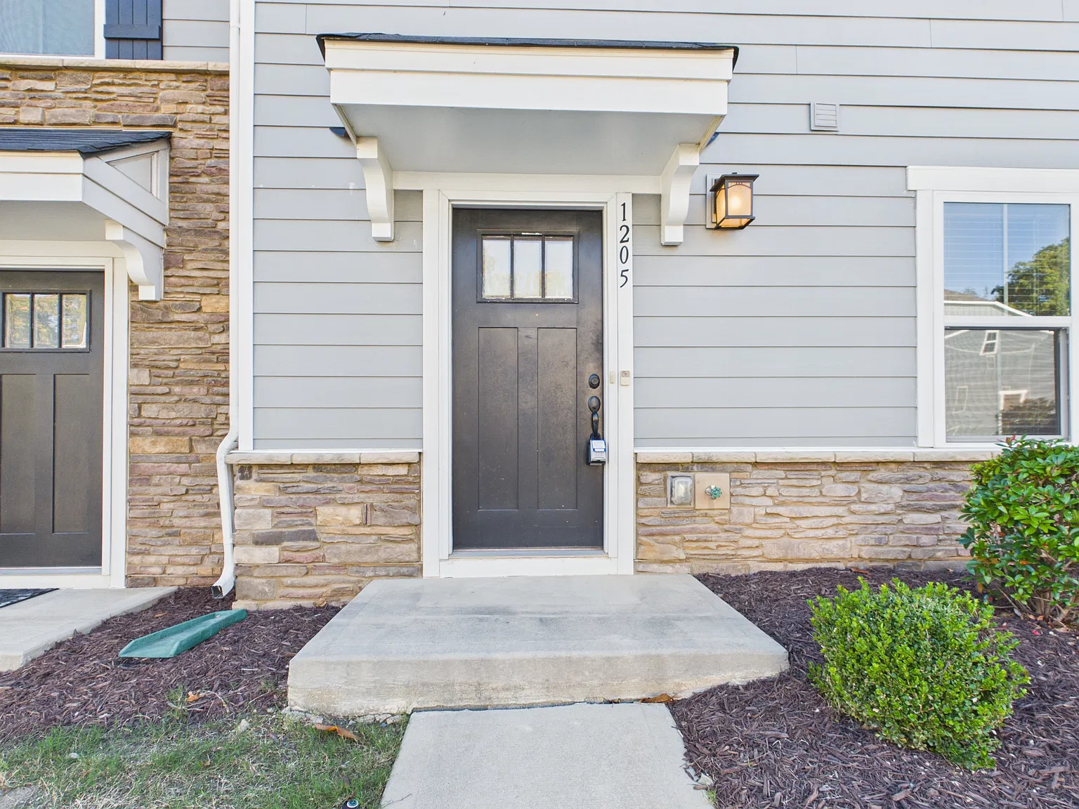 1205 Ashbury St, Charlotte, NC,28216 - 1 — Photo 3