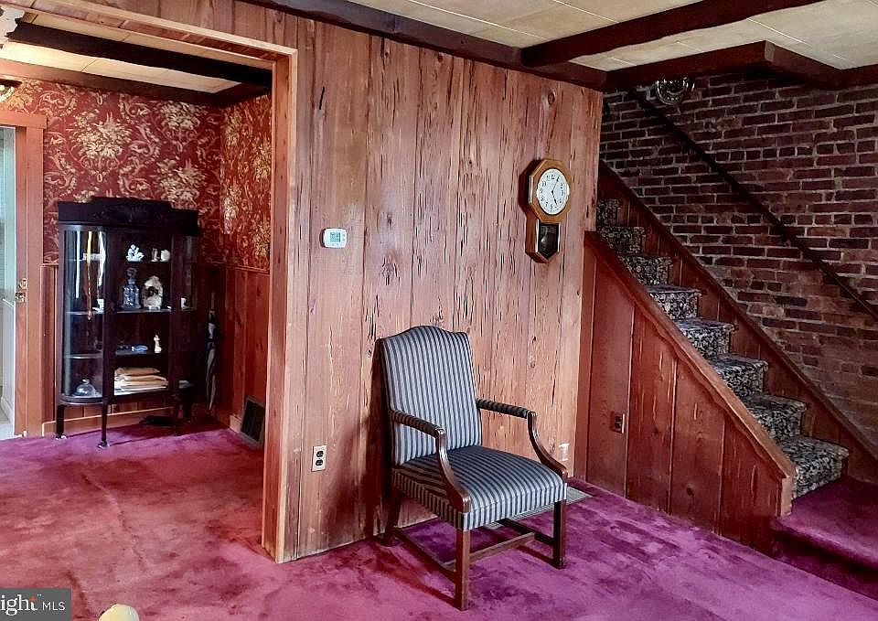 2nd image of 200 Chestnut St