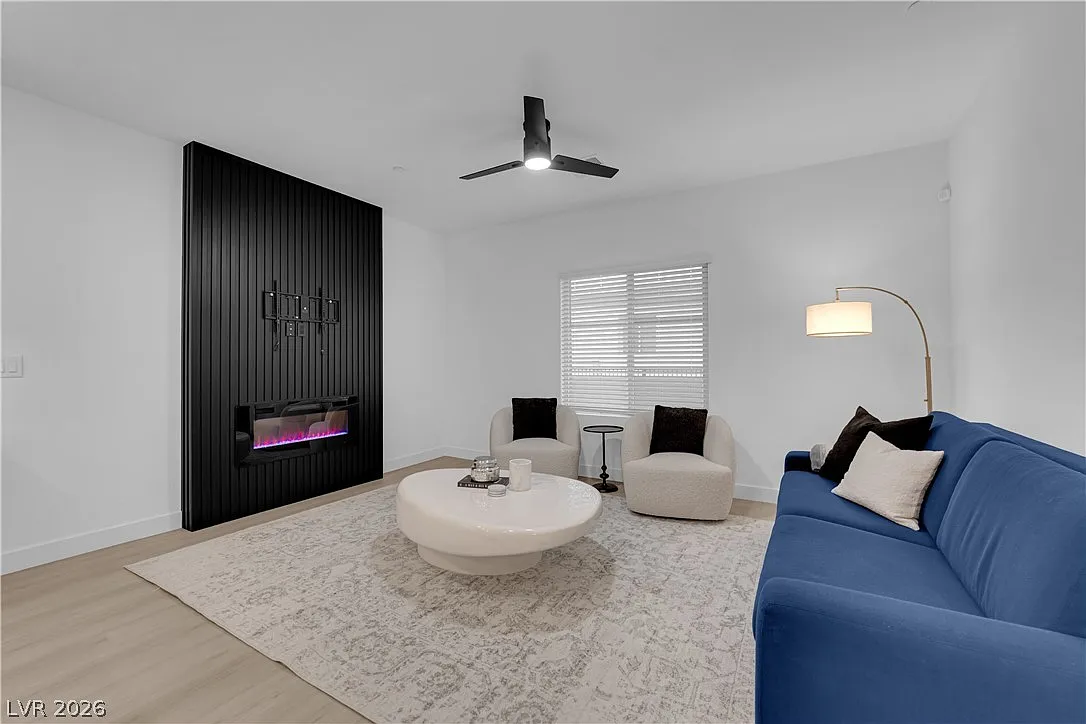 3 bed, 2.5 bath, 1833 sqft, $2,700 — Photo 3