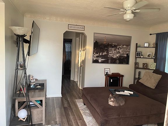 2nd image of 28525 Barton St