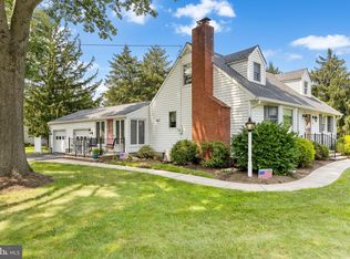 133 Susan Dr, Ewing, NJ 08638