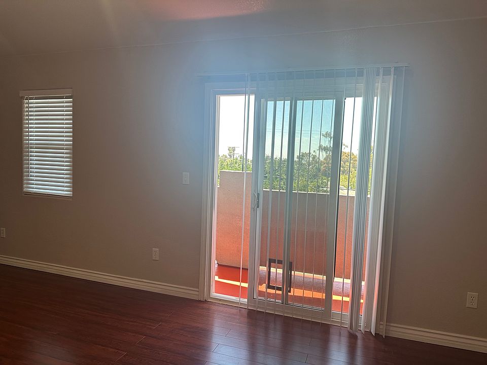 Balcony, as extension of the interior livingroom space