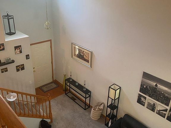 3rd image of 379 Abington Woods Dr