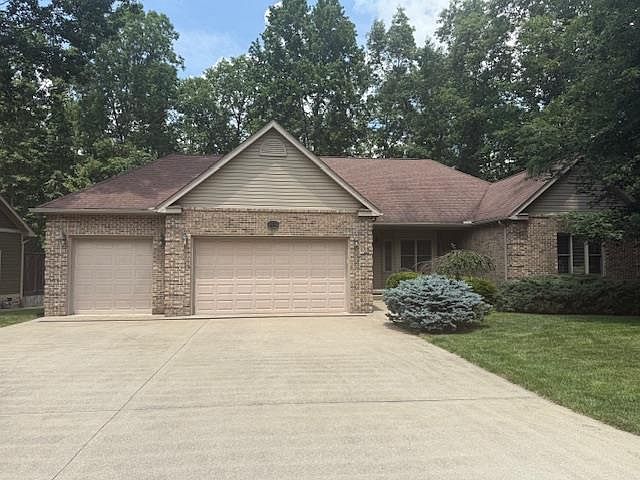 1st image of 102 Sandsfoot Ln
