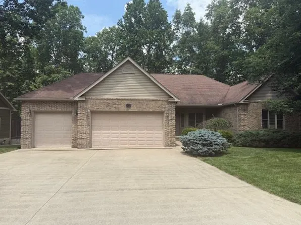 102 Sandsfoot Ln, Daniels, WV 25832