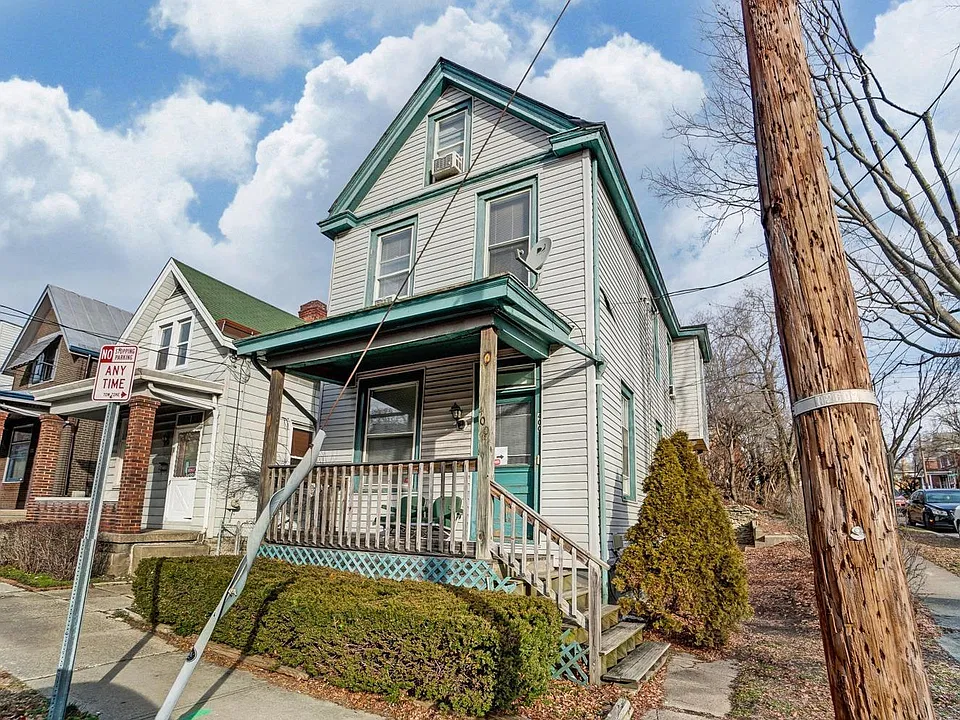 400 Ada St