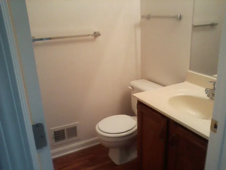 1609 Acosta Ct — Photo 9