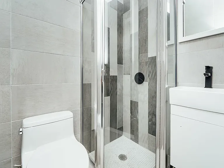 15 Palmetto St #5D — Photo 3