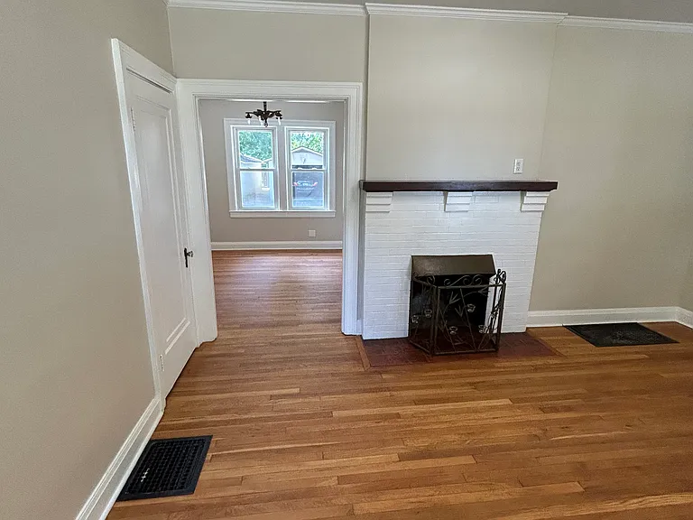 110 S Miles St #3 — Photo 10