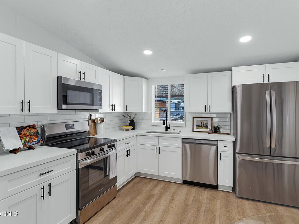 1st image of 646 S 98TH Street