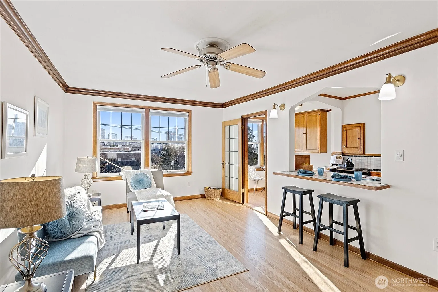 400 Boylston Avenue E #402 photo 1