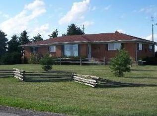 8396 E Mulberry Rd, Blissfield, MI 49228