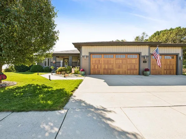 1050 Cumberland TRAIL, Lake Geneva, WI 53147