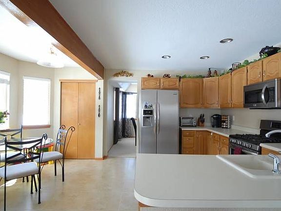 Eat in Kitchen Area