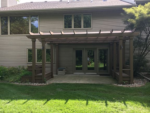 Private patio with pergola