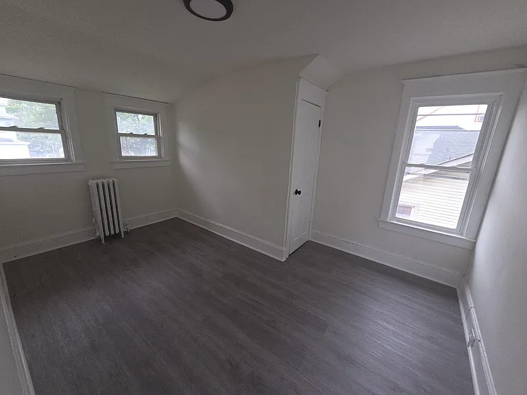 242 S Cook Ave — Photo 8