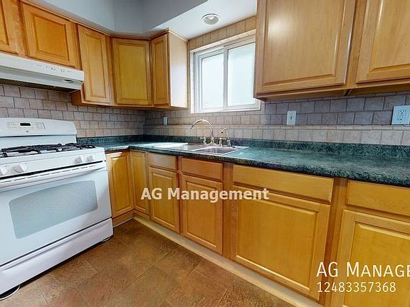2nd image of 21832 La Salle Ave