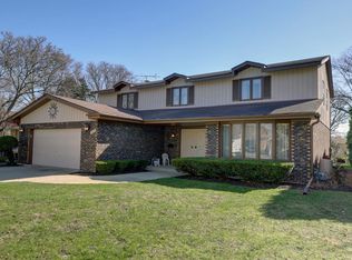 1017 N Dee Rd, Park Ridge, IL 60068