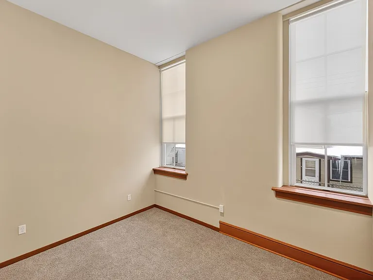 1520 Morningside Ave — Photo 12